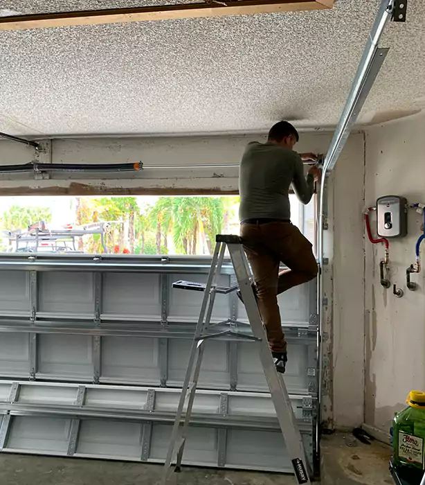 Garage Door Hinge Replacement Deerfield Beach